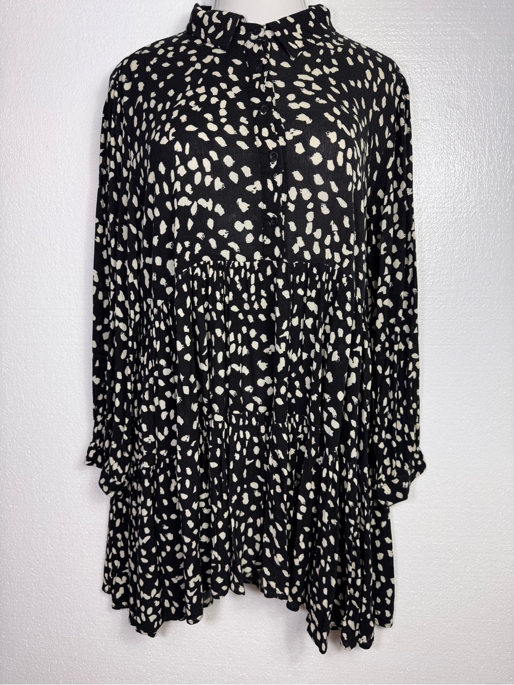 Easel Black Heart Print Tiered Ruffle Button Dress/tunic size L